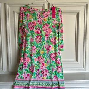 New Lilly dress 19 inches across and 35 inches long